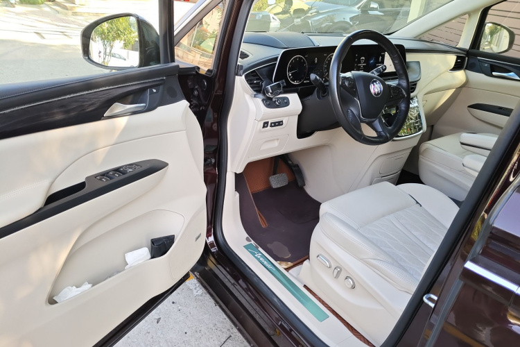 别克GL8 2022款 Avenir艾维亚 六座贤礼版中控内饰20