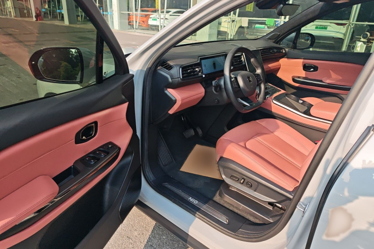 蔚来EC6 2020款 440KM 性能版中控内饰7003