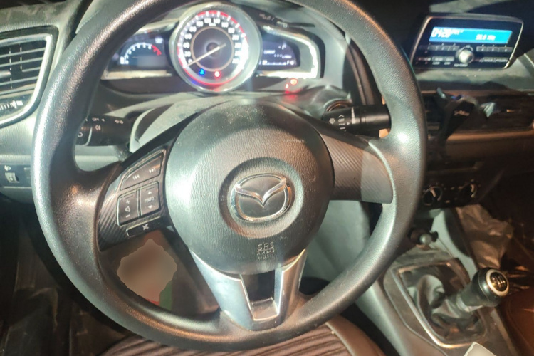 马自达3 昂克赛拉 2014款 三厢 1.5L 手动舒适型中控内饰13