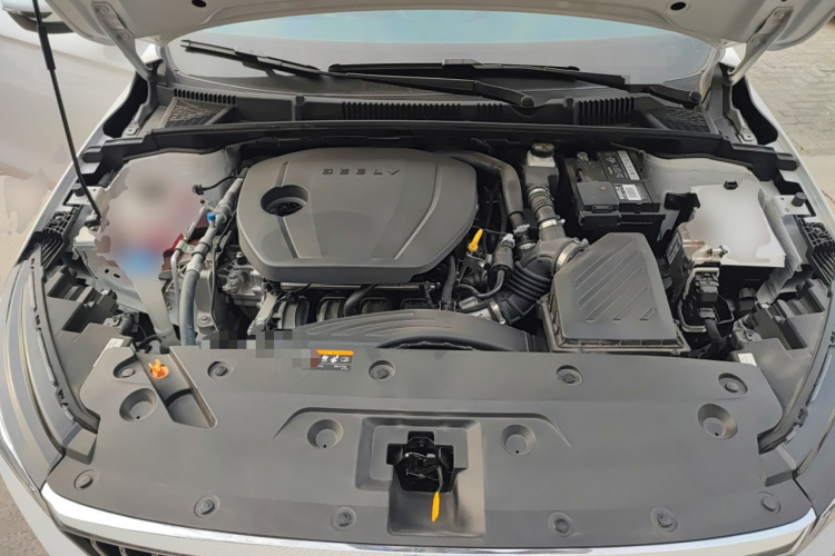 吉利汽车 帝豪 2026款 第4代 400万纪念款 1.5L 手动超越型机舱底盘24