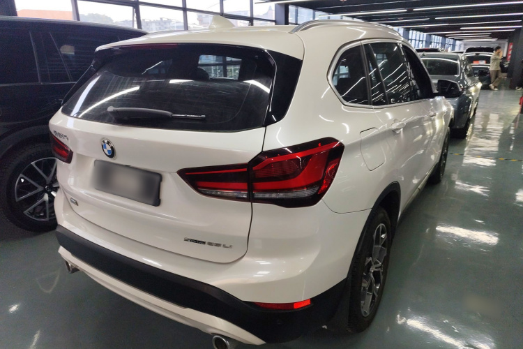 宝马X1 2020款 sDrive25Li 领先型车身外观7