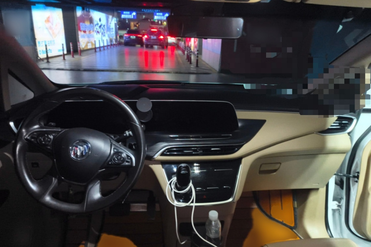 别克GL8 2020款 ES陆尊 653T 尊享型中控内饰7002