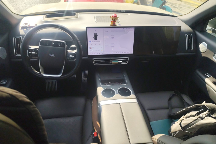 理想汽车 理想L8 2023款 Pro中控内饰12