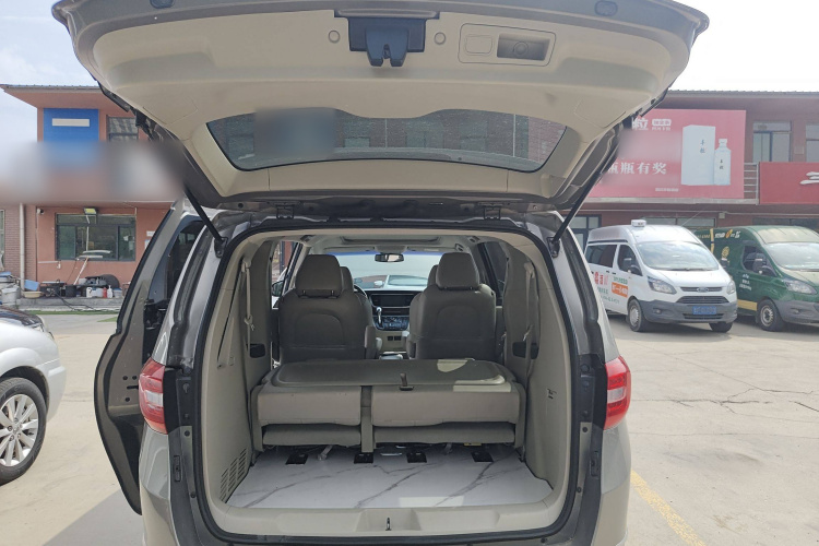 别克GL8 2017款 25S 豪华型 国V中控内饰23