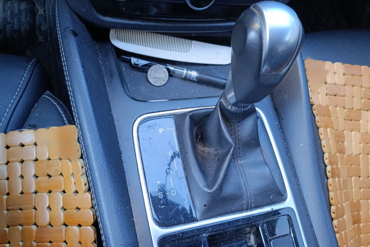 比亚迪 宋MAX 2018款 1.5T 自动智联豪华型 6座局部细节18