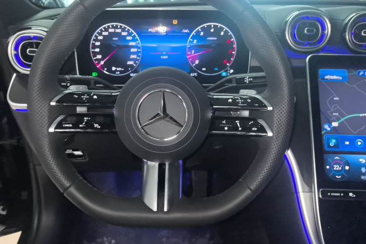 奔驰C级 2025款 改款 C 260 L 皓夜运动版局部细节13