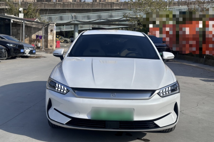 比亚迪 秦PLUS 2024款 荣耀版 EV 510KM领先型车身外观6004