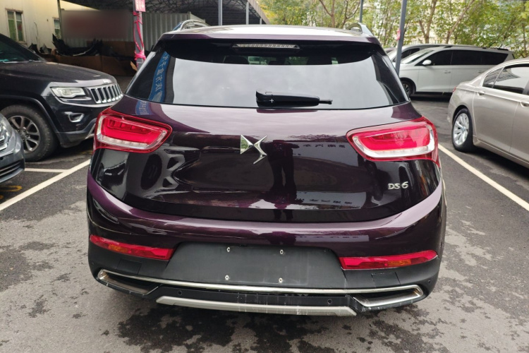 DS 6 2016款 1.6T 豪华版THP160车身外观6004
