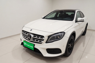 奔驰GLA 2019款 GLA 200 时尚型