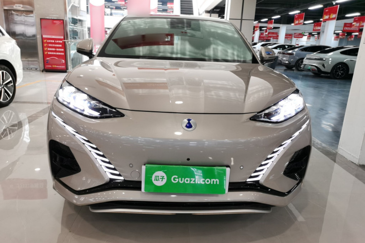 腾势N7 2023款 超长续航版车身外观2