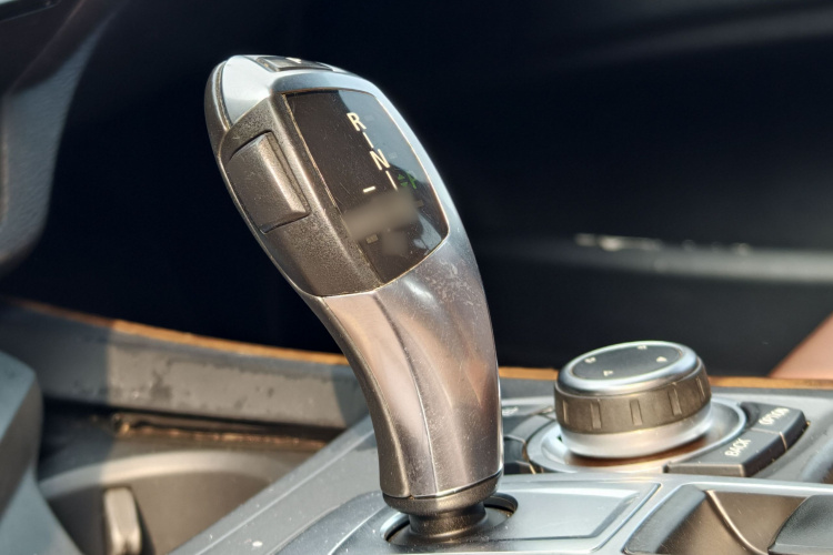 宝马X5(进口) 2013款 xDrive35i 领先型局部细节18