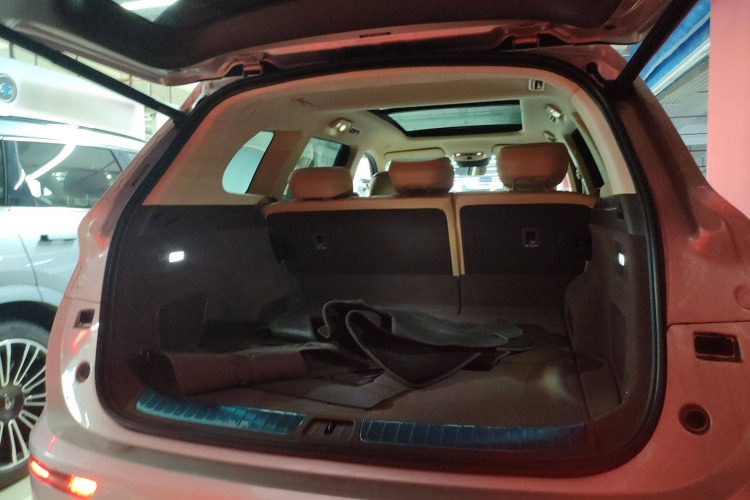 鸿蒙智行 问界M7 2024款 1.5T 智驾四驱Ultra版 5座局部细节23