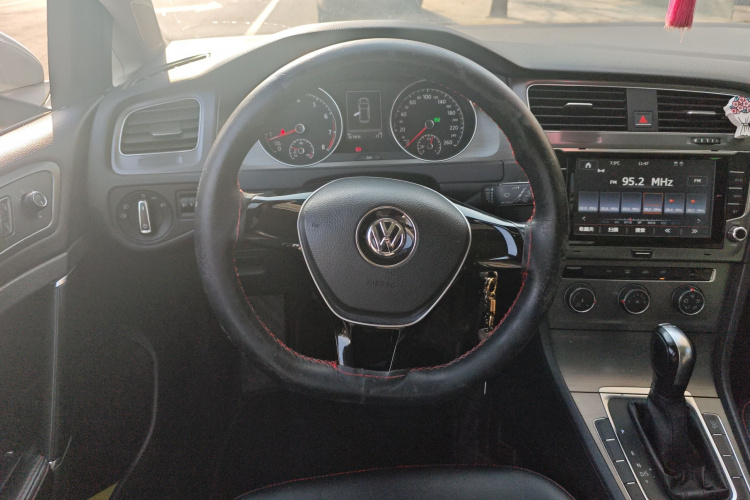 大众 高尔夫 2014款 1.4TSI 自动舒适型中控内饰13