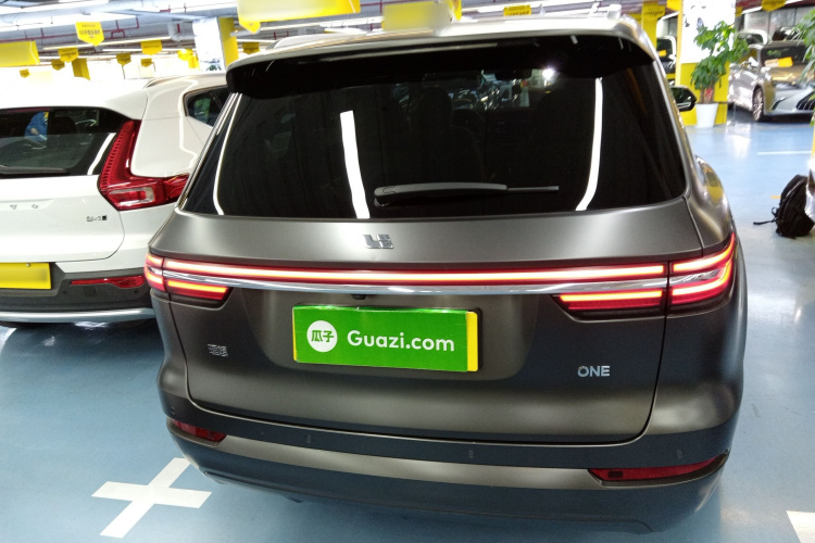 理想汽车 理想ONE 2021款 增程6座版车身外观6