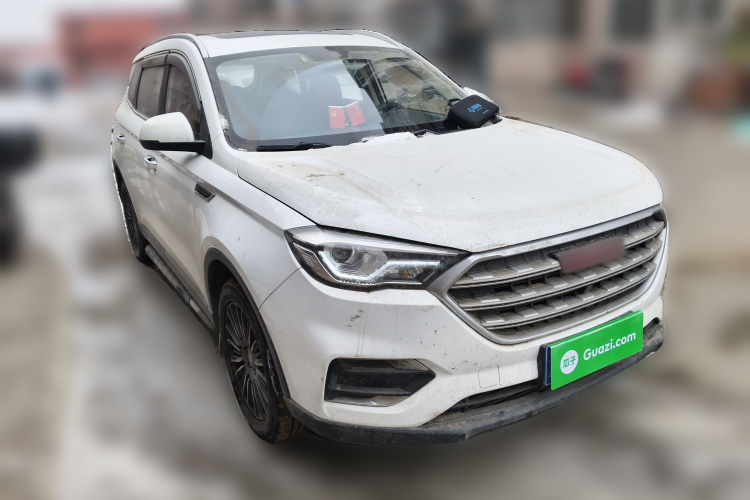 中国重汽VGV VGV U70 2020款 1.5T 手动精英天窗版 5座车身外观3