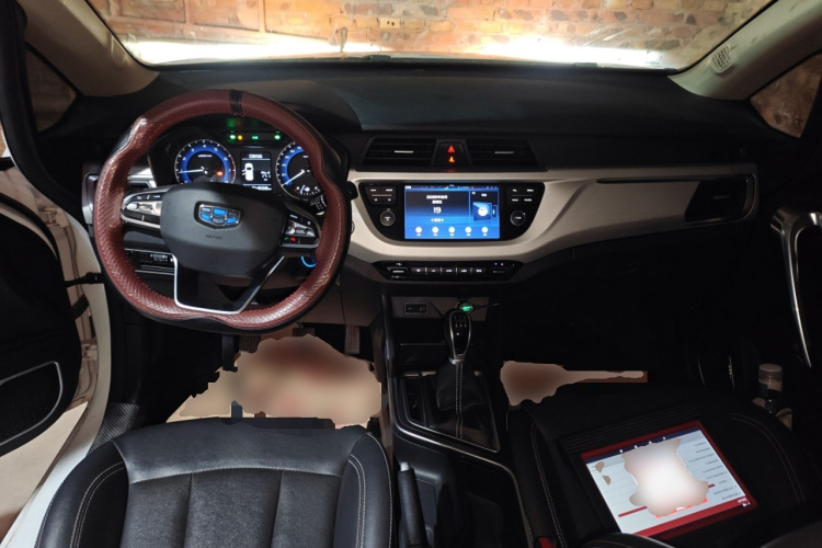 吉利汽车 远景X3 2019款 升级版 1.5L 手动精英型中控内饰12