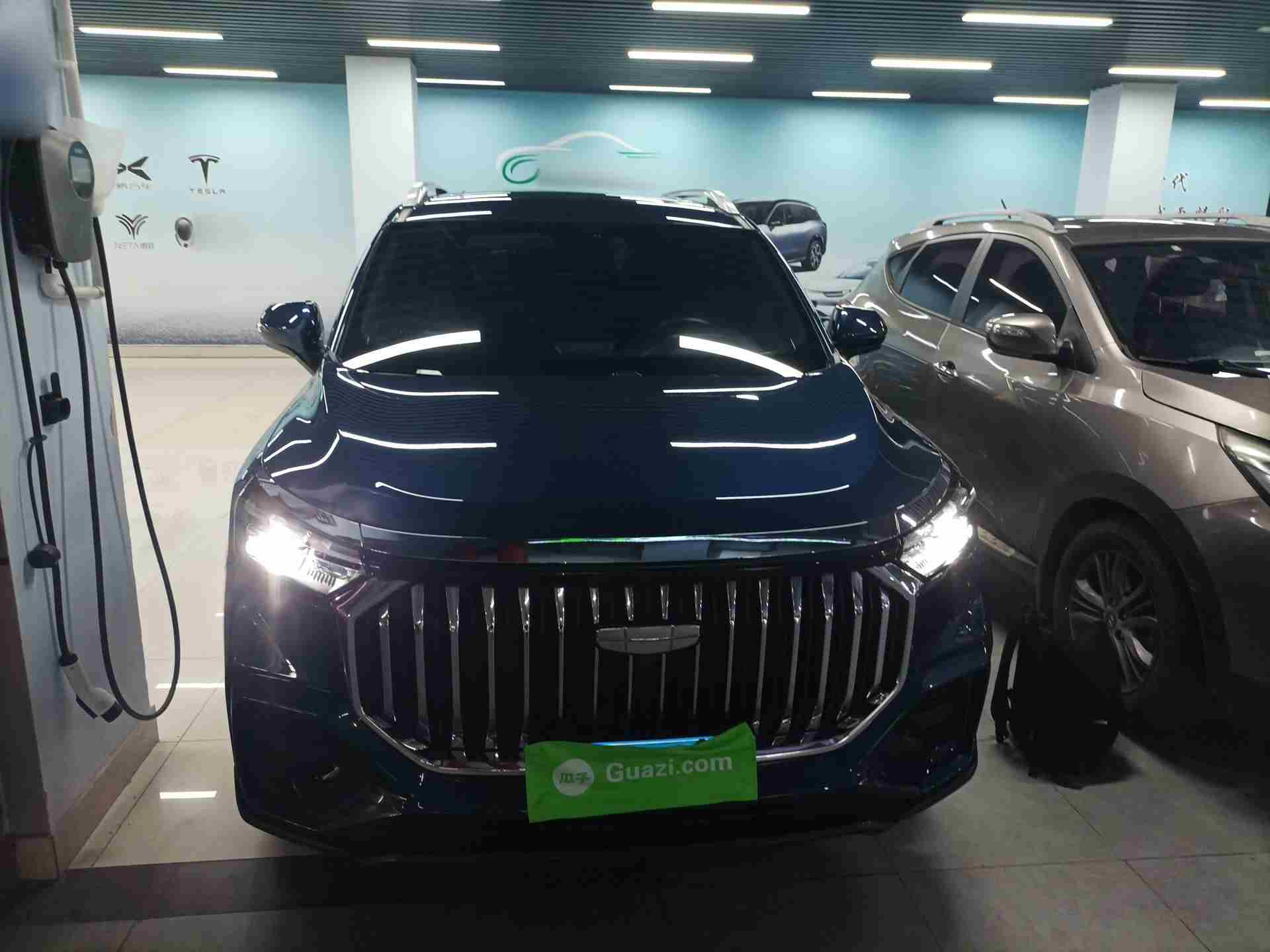 湖州二手吉利豪越L 2023年款，开一年还能卖多少钱？