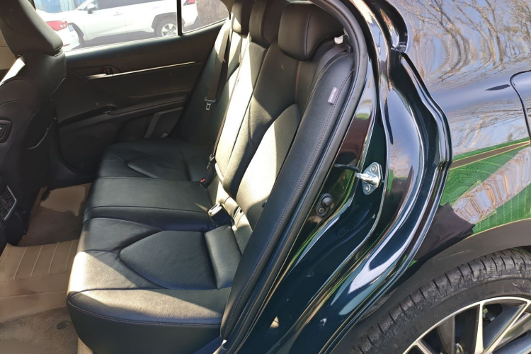 丰田 凯美瑞 2021款 2.5G 豪华版中控内饰7004