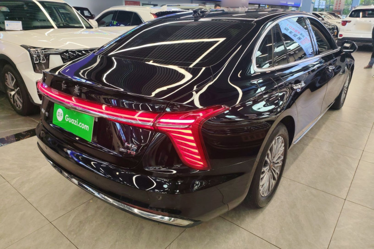 红旗H5 2023款 1.5T DCT智联旗韵版车身外观6005