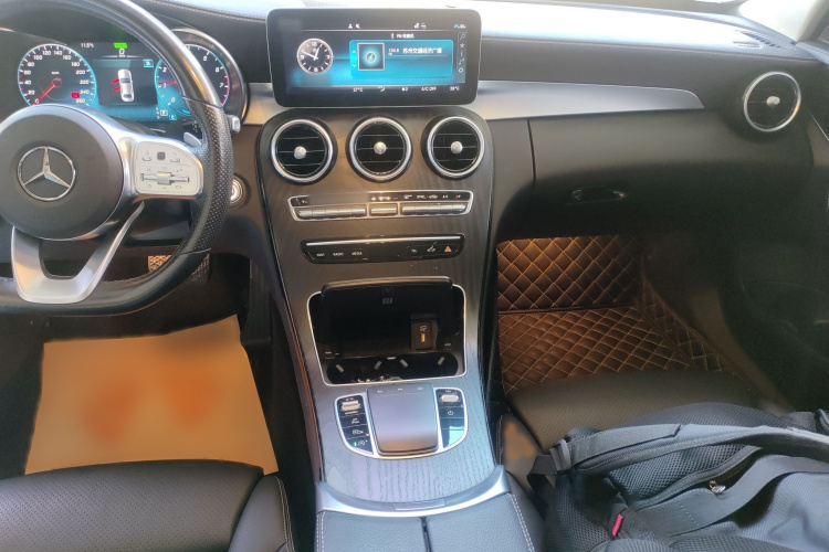 奔驰C级 2021款 C 260 L 运动版局部细节16