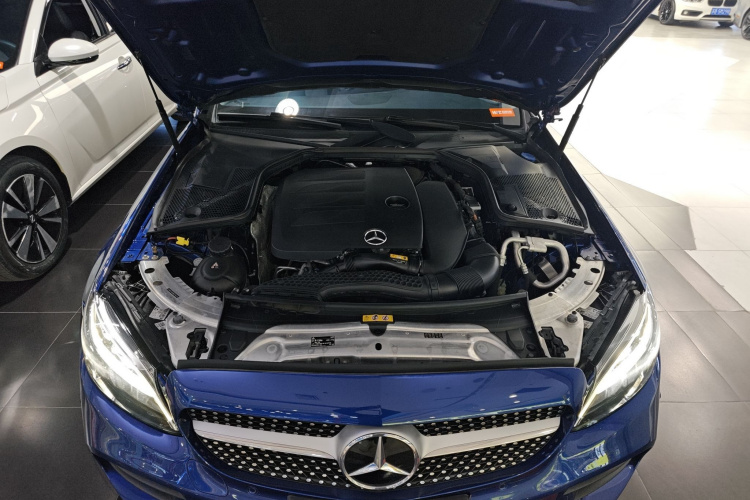 奔驰C级 2021款 C 200 L 时尚型运动版机舱底盘24