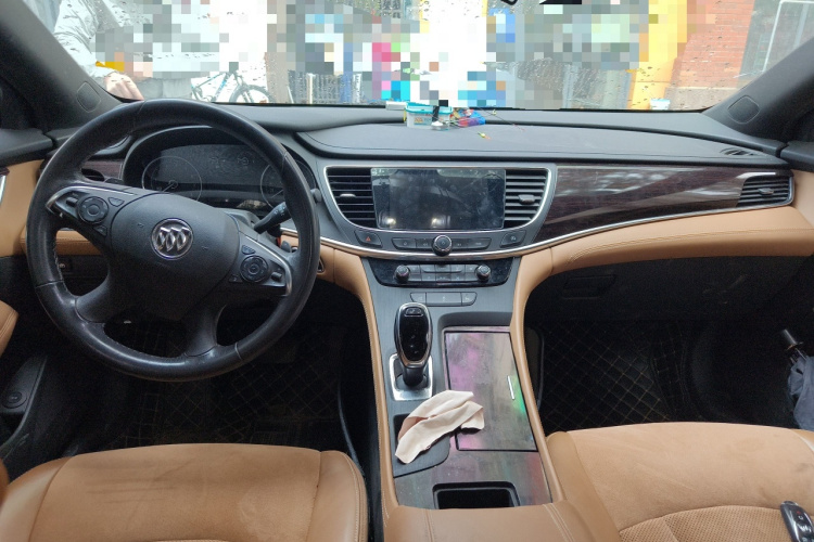 别克 君越 2018款 28T 精英型中控内饰12