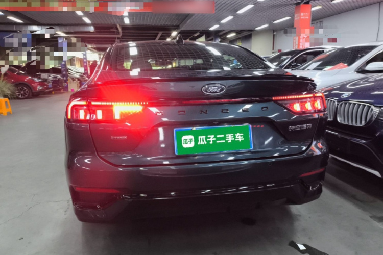福特 蒙迪欧 2023款 1.5T E-混动 ST-Line车身外观6