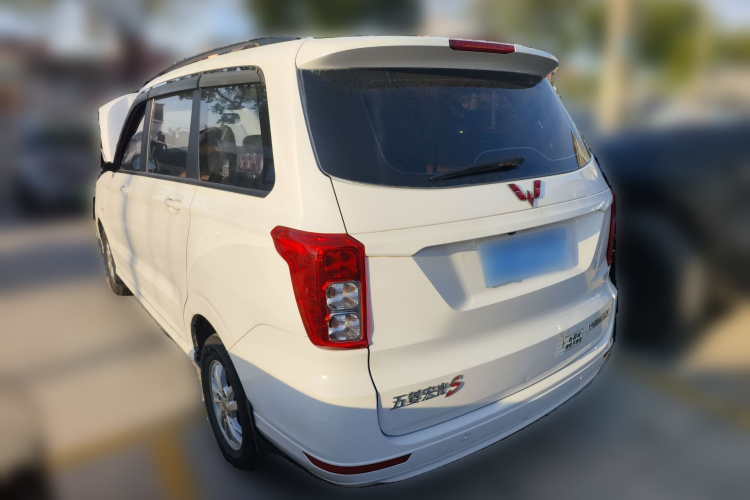 五菱汽车 五菱宏光 2019款 1.5L S舒适型国VI LAR车身外观6003