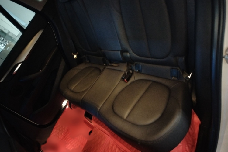 宝马X1 2019款 sDrive18Li 时尚型中控内饰7004