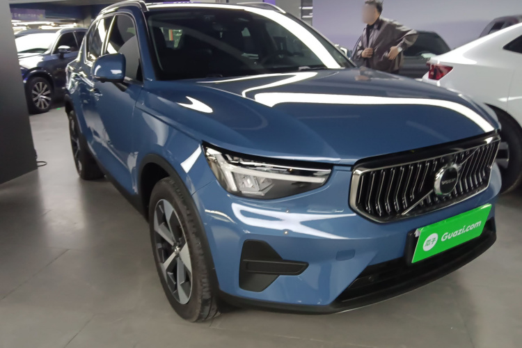 沃尔沃XC40 2023款 B4 四驱智远豪华版车身外观6002