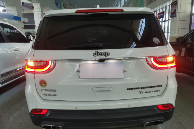 Jeep 大指挥官 2018款 2.0T 四驱悦享版 国V车身外观6