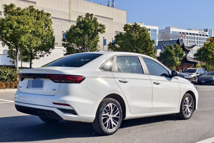 吉利汽车 帝豪 2022款 第4代 1.5L 手动豪华型车身外观6005