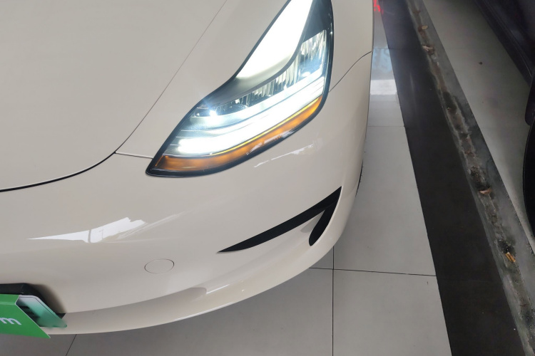 特斯拉 Model 3 2019款 标准续航后驱升级版局部细节36