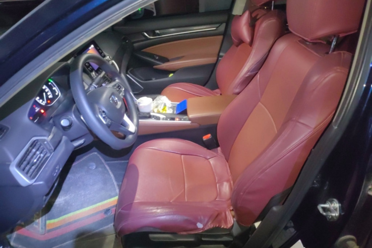 本田 英仕派 2019款 锐·混动 2.0L 净雅版 国VI中控内饰19