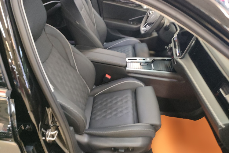 大众 迈腾 2024款 380TSI DSG至尊版局部细节41