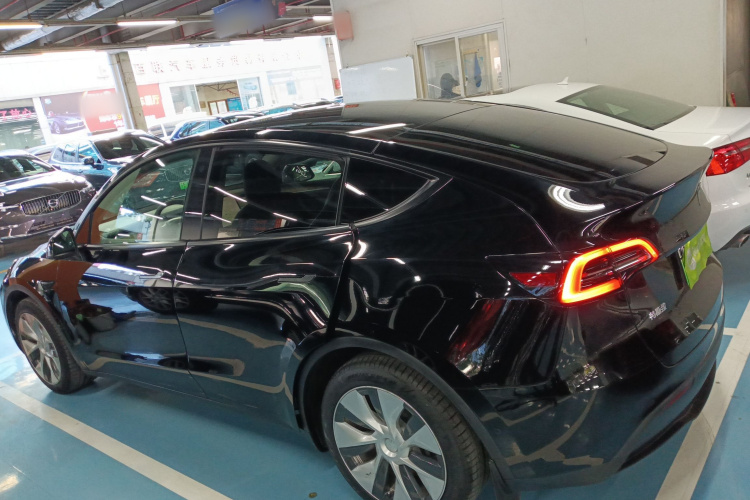 特斯拉 Model Y 2022款 后轮驱动版车身外观6003