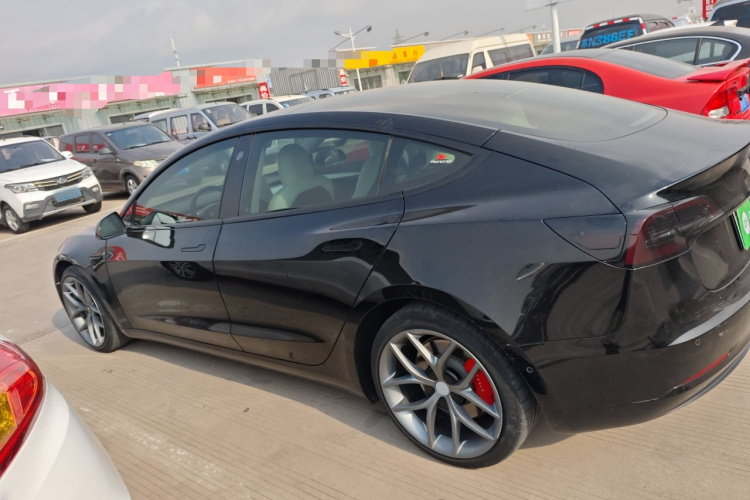 特斯拉 Model 3 2020款 Performance高性能全轮驱动版车身外观4