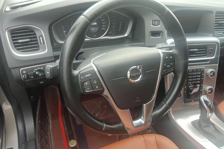 沃尔沃S60 2018款 S60L T3 智进进取版局部细节13