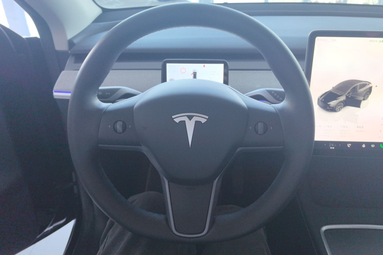 特斯拉 Model Y 2023款 长续航全轮驱动版中控内饰13