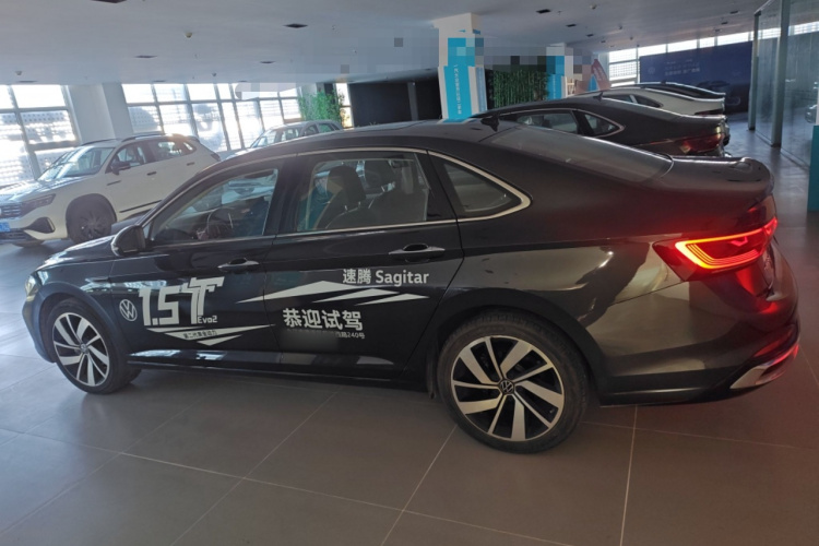 大众 速腾 2023款 300TSI DSG卓越版车身外观4