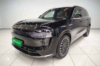 鸿蒙智行 问界M9 2024款 增程 Ultra版 42kWh 6座版