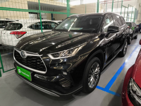 丰田 汉兰达 2023款 2.5L智能电混双擎两驱尊贵版 7座