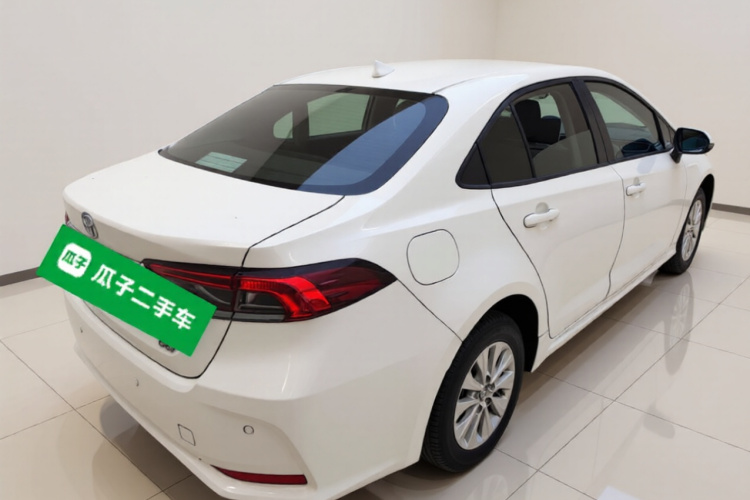 丰田 卡罗拉 2019款 1.2T S-CVT GL-i精英版车身外观7