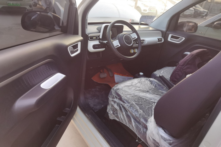 五菱汽车 宏光MINIEV 2024款 第三代 215km 青春版中控内饰20