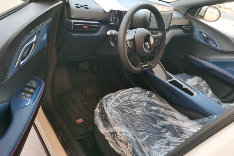 比亚迪 海鸥 2025款 智驾版 305km 活力版中控内饰20