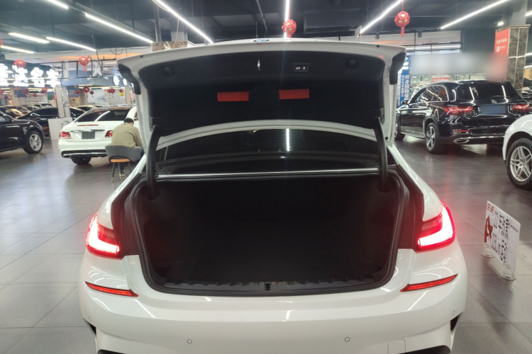 宝马3系 2022款 改款 325Li M运动套装局部细节23