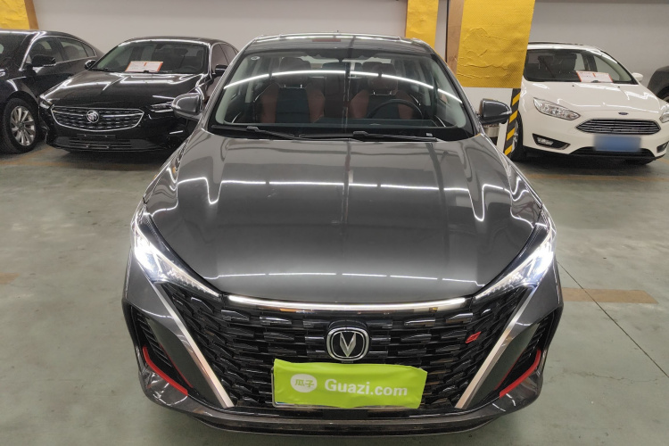 长安 逸动 2024款 PLUS 蓝鲸NE 1.4T GDI DCT高能版车身外观2