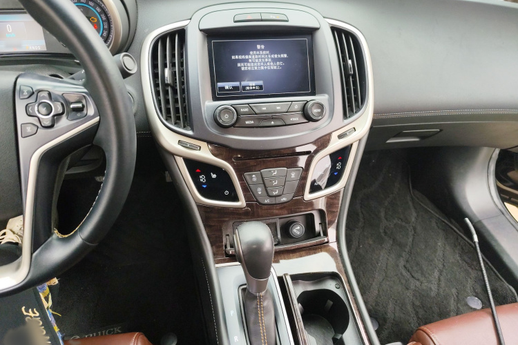 别克 君越 2014款 2.0T SIDI 精英技术型局部细节16