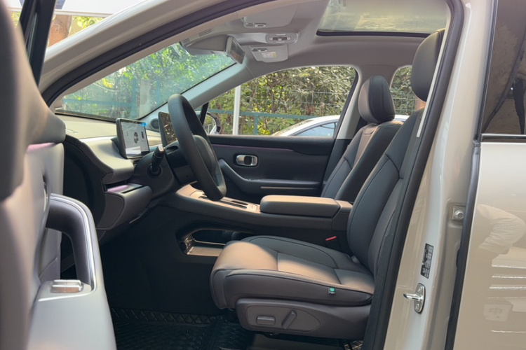 零跑汽车 零跑C10 2024款 530智享版中控内饰7006