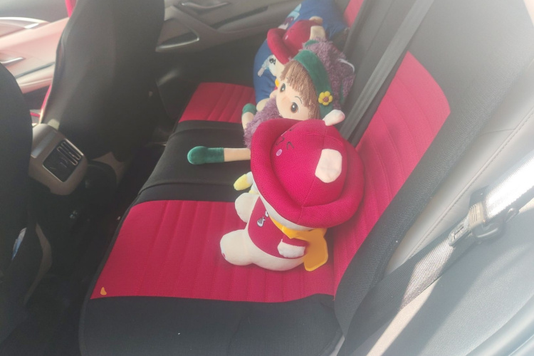 比亚迪 宋Pro新能源 2023款 冠军版 DM-i 110KM超越型中控内饰7004